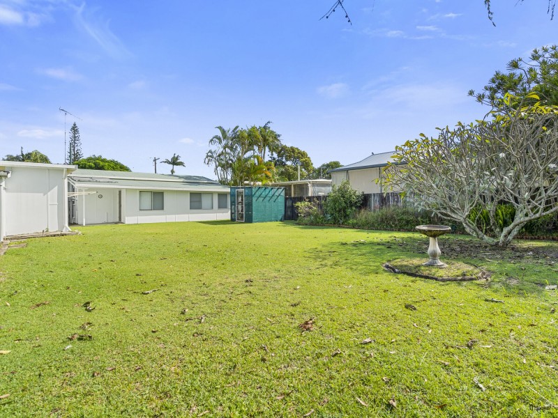 6 Floral Avenue, Tweed Heads South NSW 2486