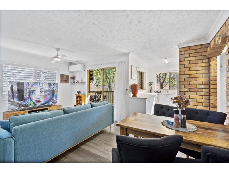 8/4 Rolan Court, Palm Beach QLD 4221