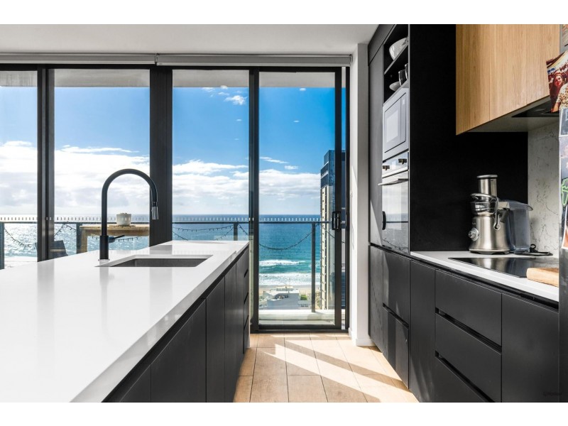 76/18 Chelsea Avenue, Broadbeach QLD 4218