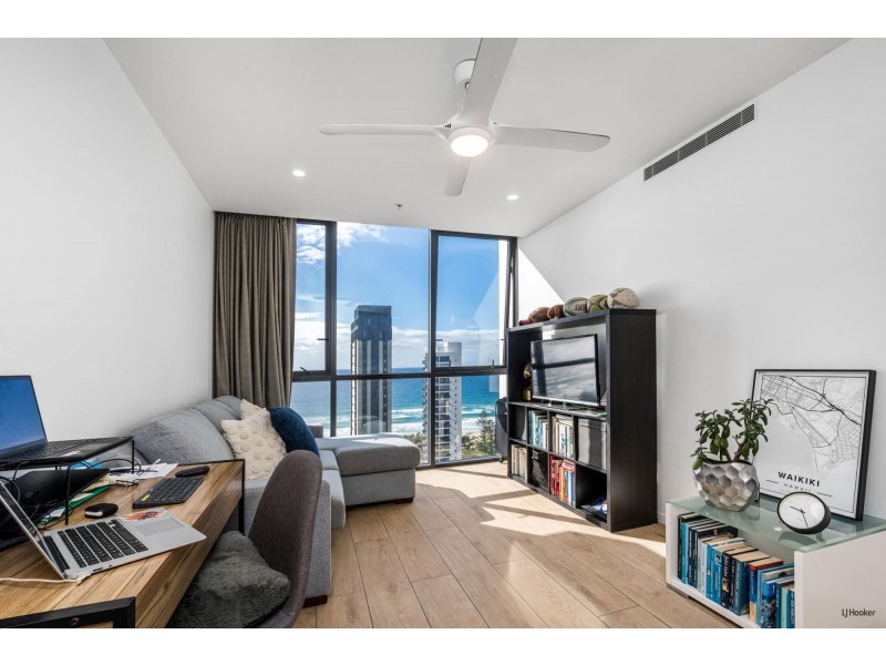 76/18 Chelsea Avenue, Broadbeach QLD 4218
