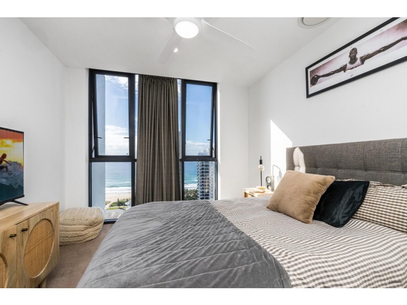 76/18 Chelsea Avenue, Broadbeach QLD 4218