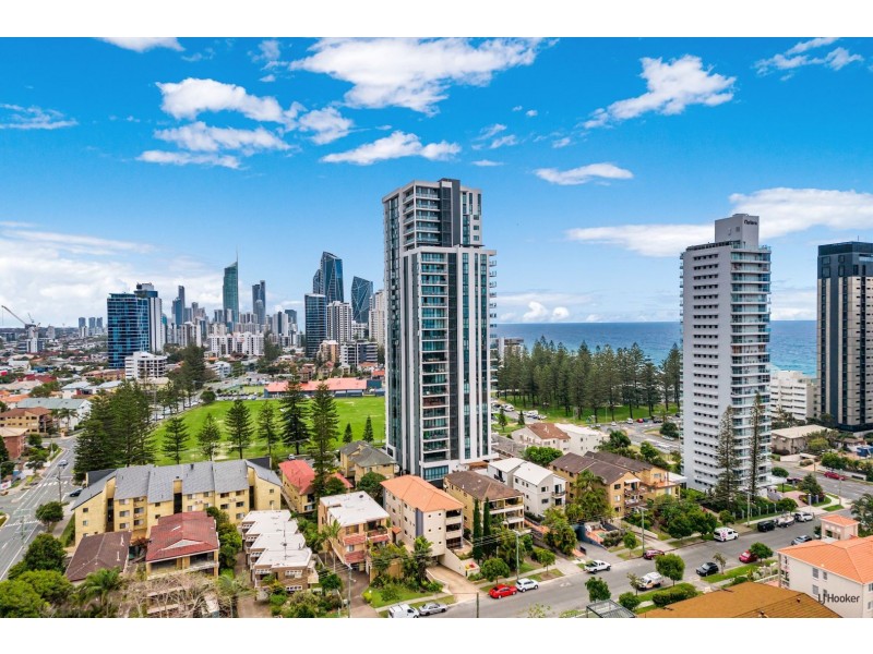 76/18 Chelsea Avenue, Broadbeach QLD 4218