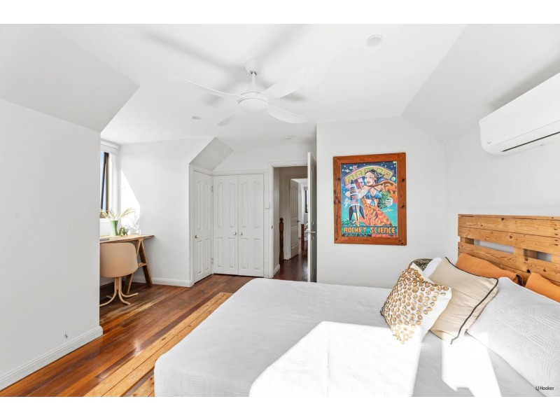 42 Tweed Street, Coolangatta QLD 4225