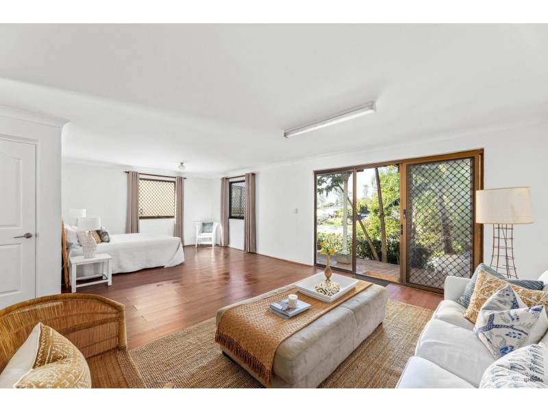 42 Tweed Street, Coolangatta QLD 4225