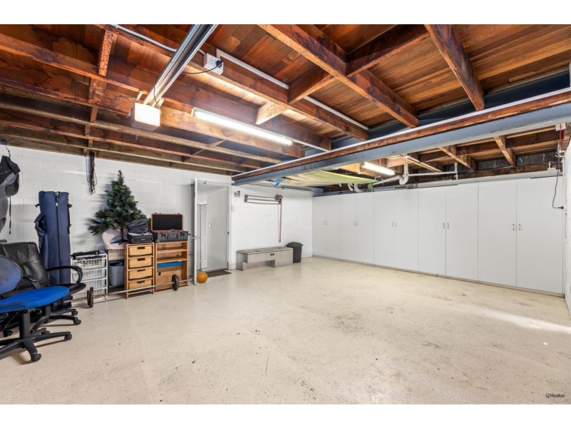 42 Tweed Street, Coolangatta QLD 4225