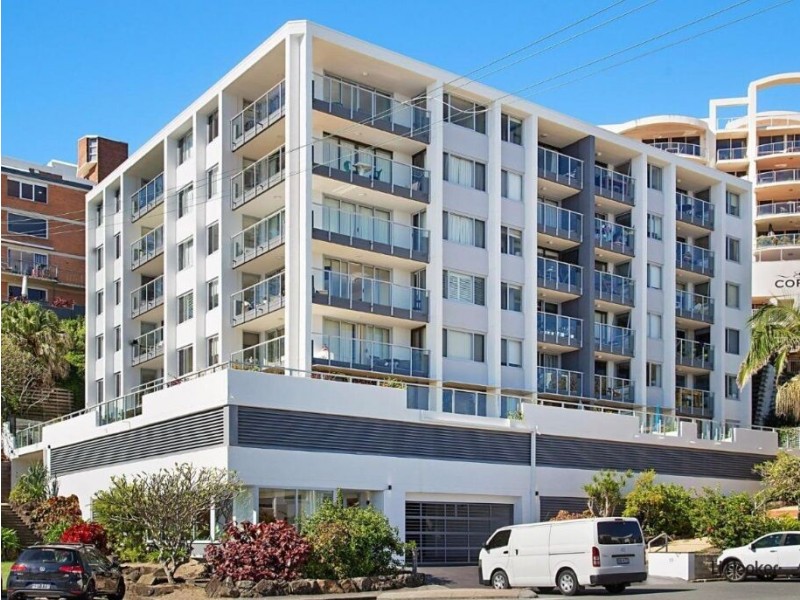 4/22 Marine Parade, Coolangatta QLD 4225
