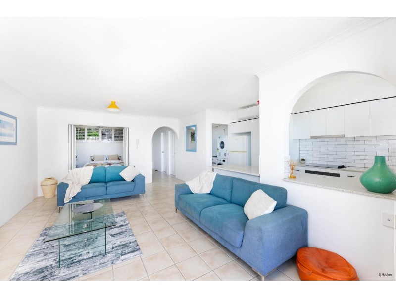 4/22 Marine Parade, Coolangatta QLD 4225