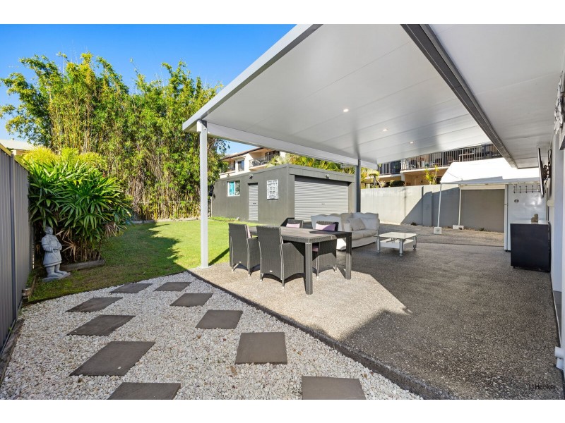 70 Dutton Street, Coolangatta QLD 4225