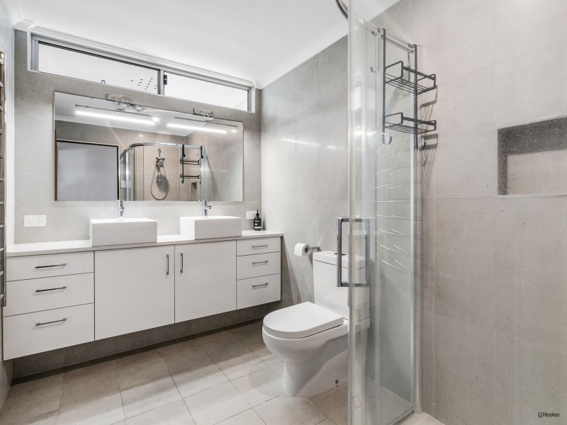 17 Seaview Road, Banora Point NSW 2486