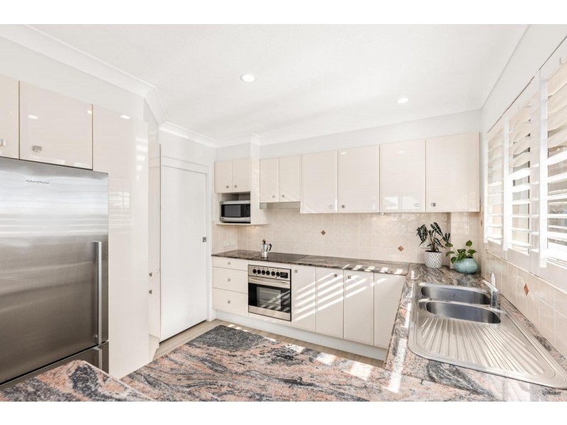 10/234 Pacific Parade, Bilinga QLD 4225