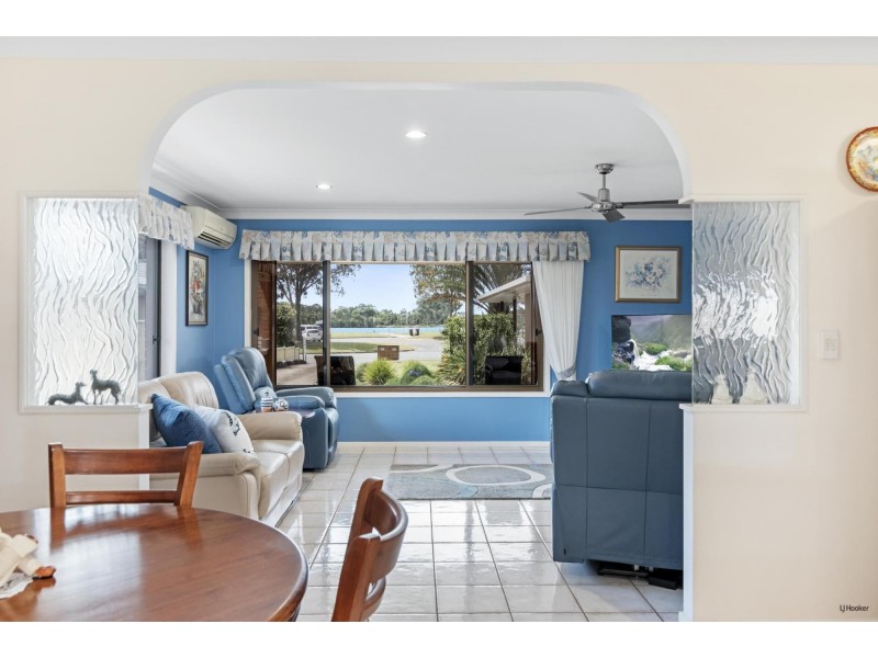 2/42 Keith Compton Drive, Tweed Heads NSW 2485