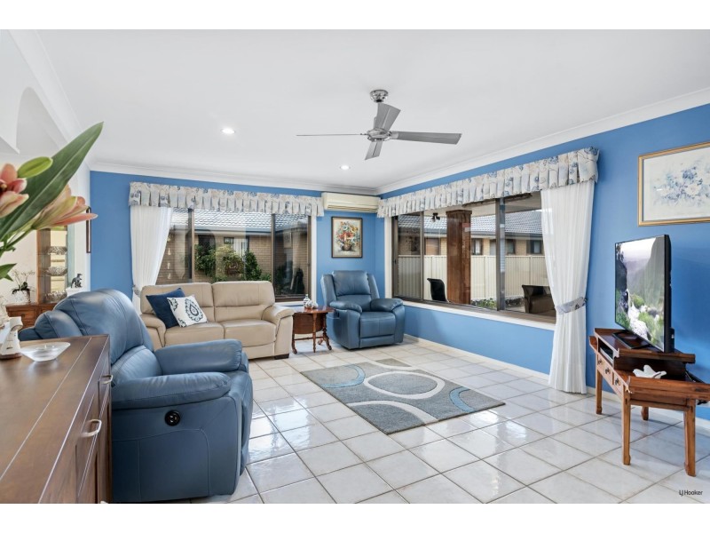 2/42 Keith Compton Drive, Tweed Heads NSW 2485