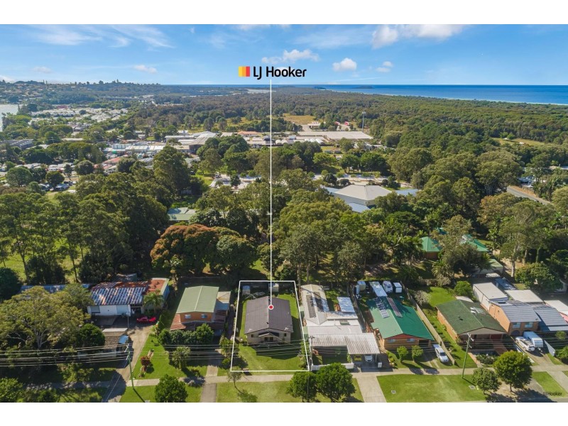 1 and 2/62 Wommin Bay Road, Chinderah NSW 2487
