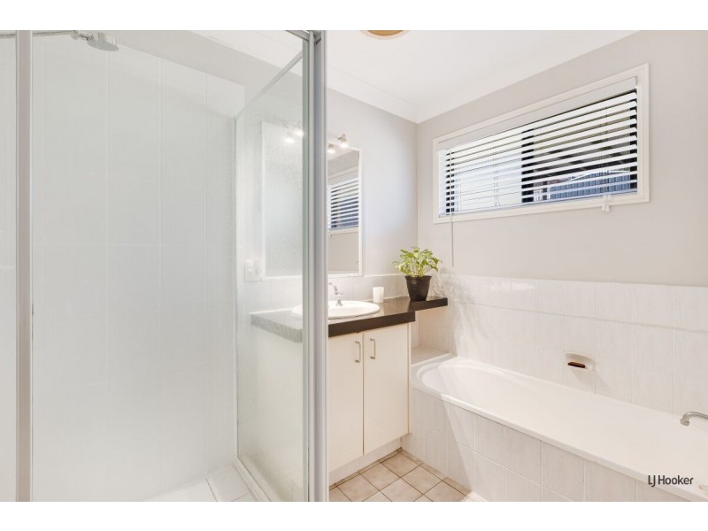 72 Glen Ayr Drive, Banora Point NSW 2486