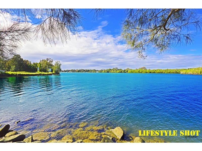 72 Glen Ayr Drive, Banora Point NSW 2486