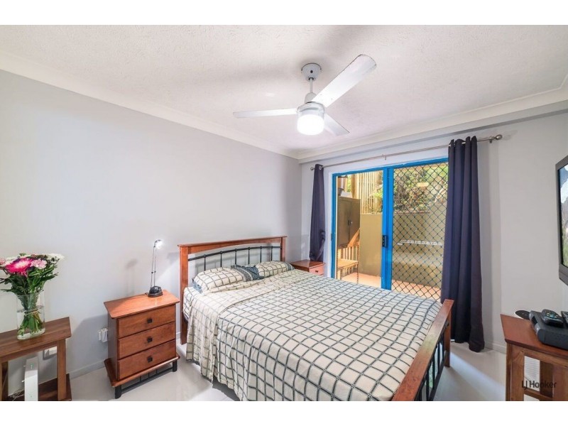 6/27-29 Dutton Street, Coolangatta QLD 4225