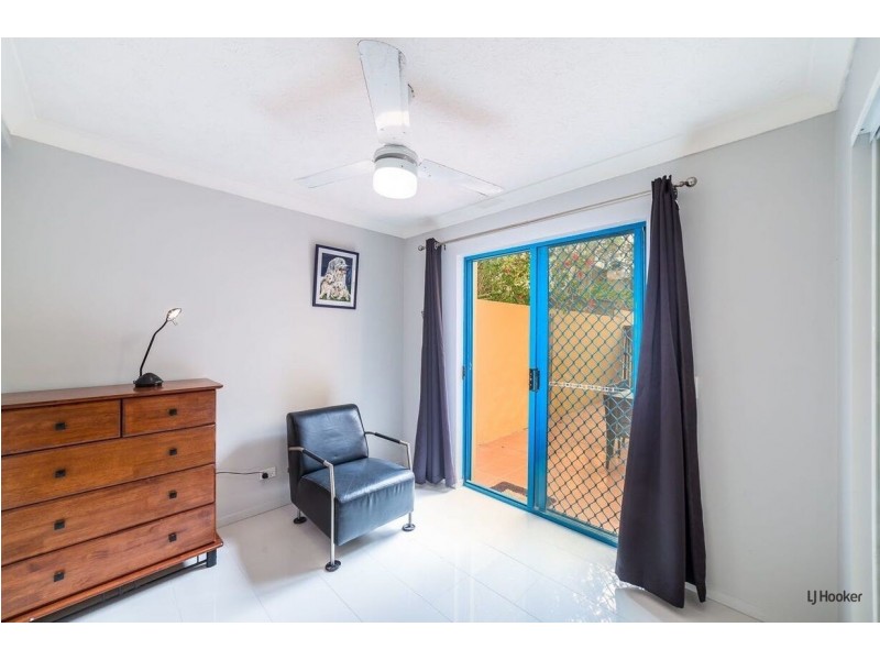 6/27-29 Dutton Street, Coolangatta QLD 4225