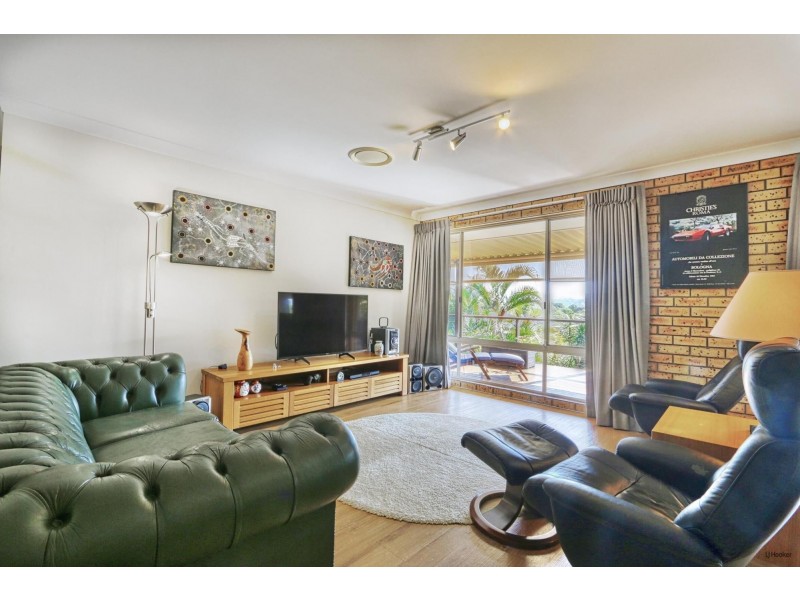 50 Warringa Drive, Bilambil Heights NSW 2486