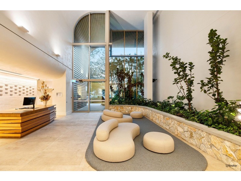 202/4 Miles Street, Coolangatta QLD 4225