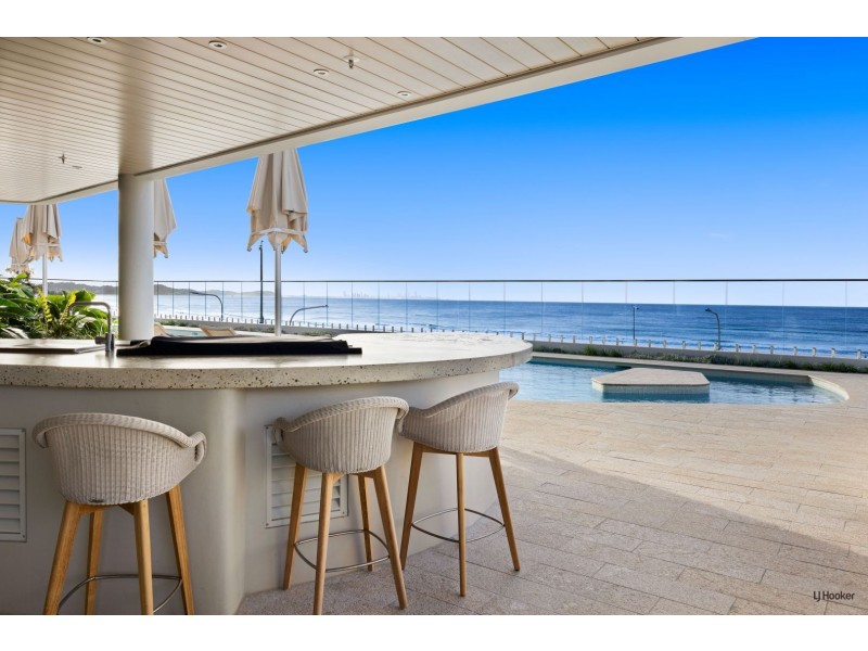 202/4 Miles Street, Coolangatta QLD 4225