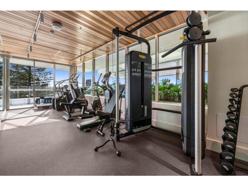 202/4 Miles Street, Coolangatta QLD 4225