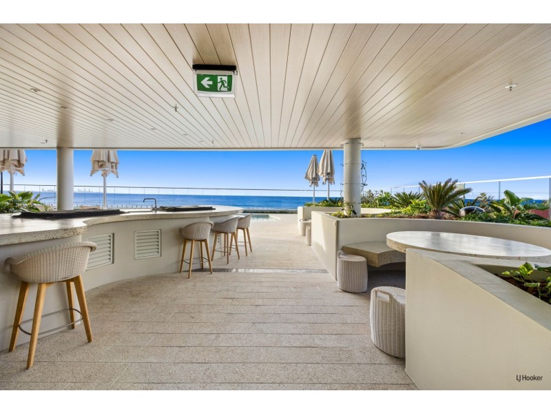 202/4 Miles Street, Coolangatta QLD 4225