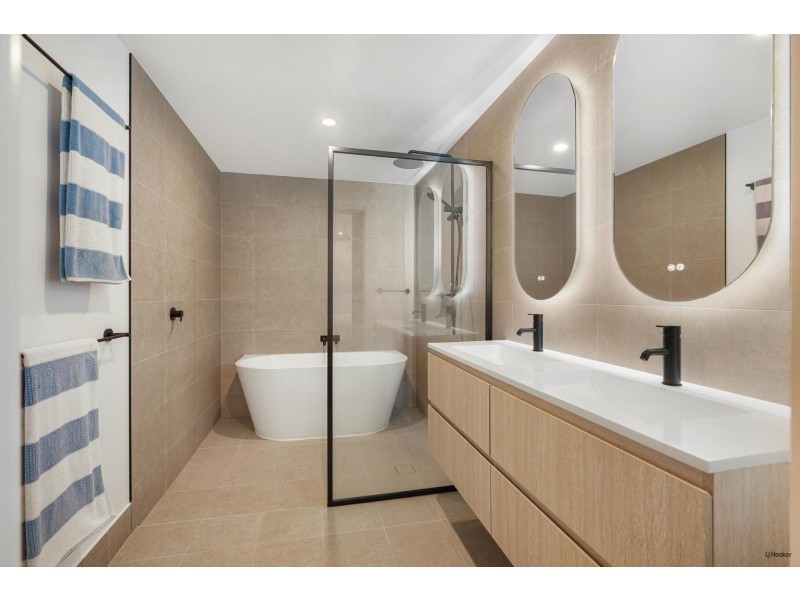 710/2 Mawarra Street, Palm Beach QLD 4221
