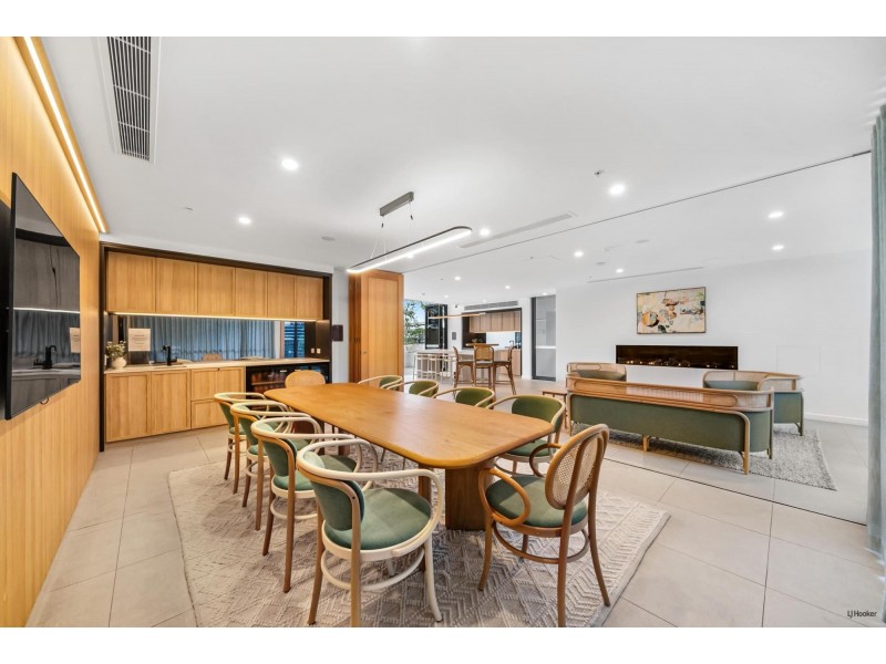 710/2 Mawarra Street, Palm Beach QLD 4221