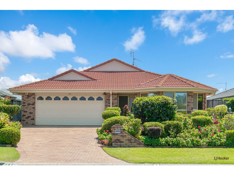 57 Winders Place, Banora Point NSW 2486