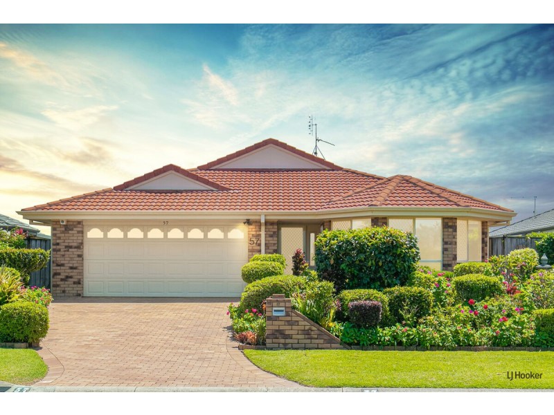 57 Winders Place, Banora Point NSW 2486