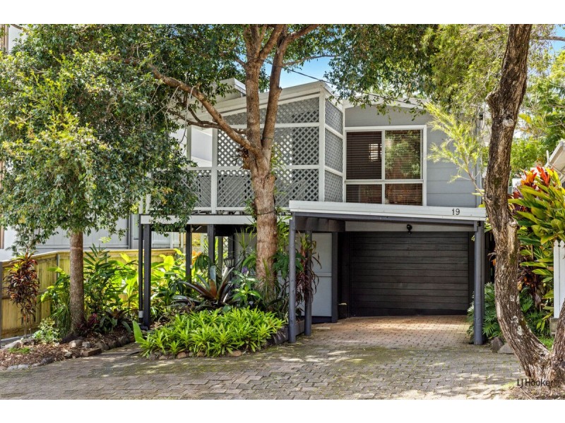 19 Wade Street, Tugun QLD 4224