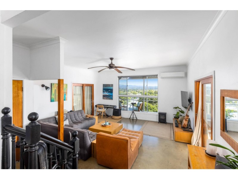 28 Rutledge Street, Coolangatta QLD 4225