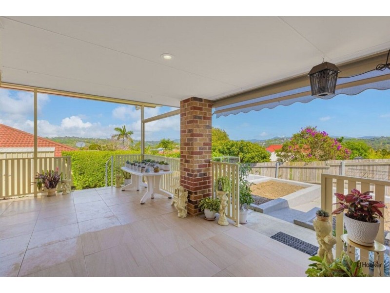 16 Champagne Drive, Tweed Heads South NSW 2486