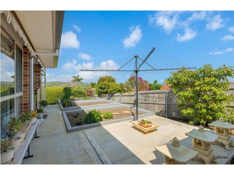 16 Champagne Drive, Tweed Heads South NSW 2486