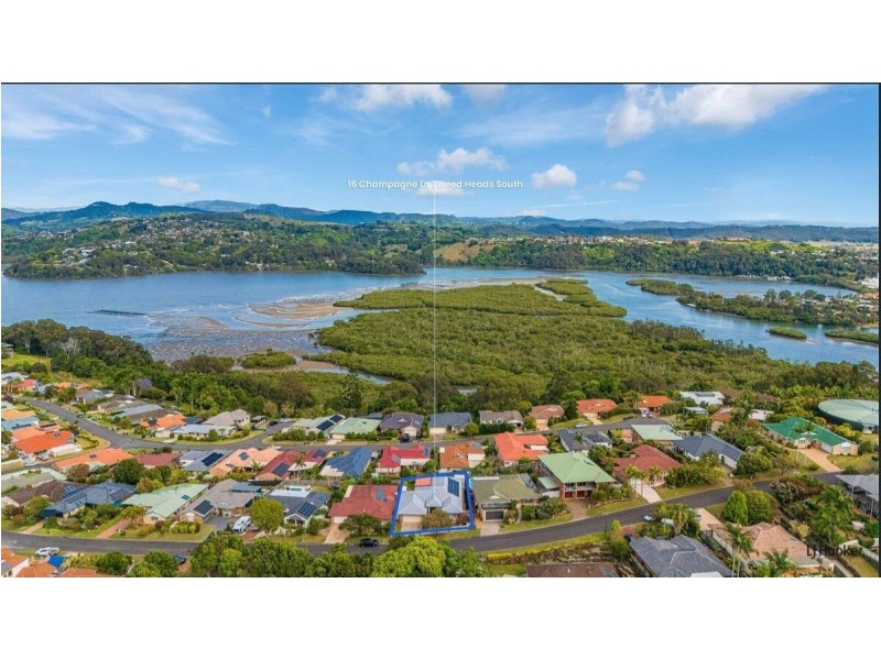16 Champagne Drive, Tweed Heads South NSW 2486