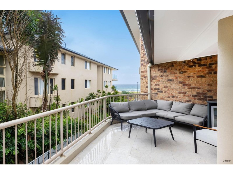 4/285 Golden Four Drive, Bilinga QLD 4225