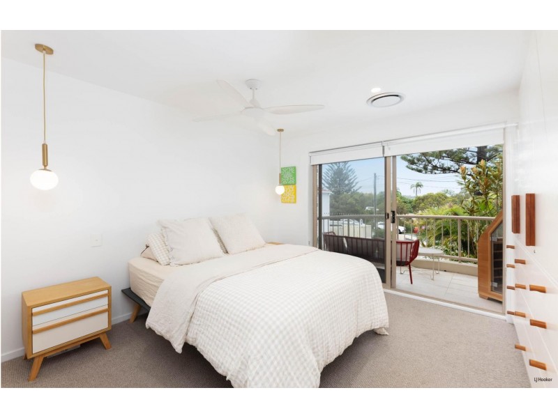 4/285 Golden Four Drive, Bilinga QLD 4225