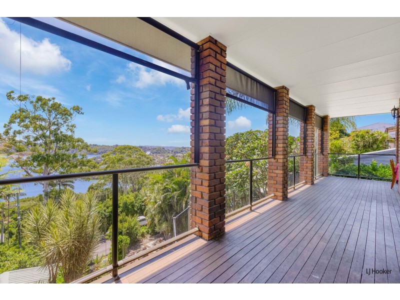 17 Lakeview Parade, Tweed Heads South NSW 2486