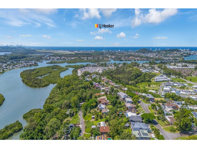 17 Lakeview Parade, Tweed Heads South NSW 2486