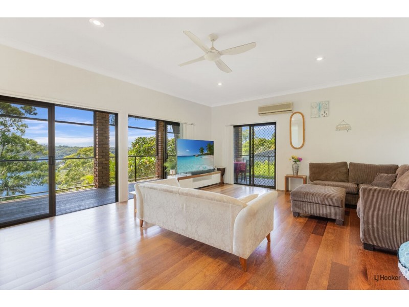 17 Lakeview Parade, Tweed Heads South NSW 2486