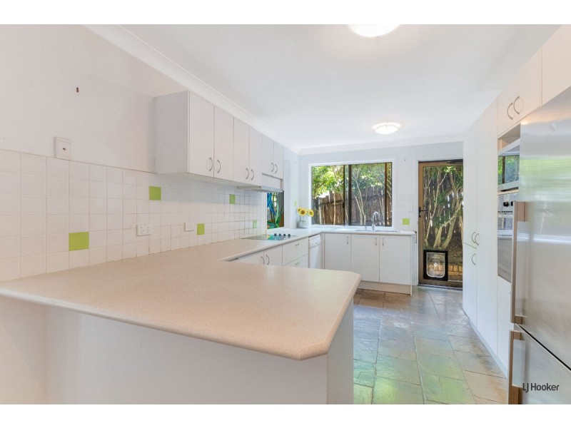 17 Lakeview Parade, Tweed Heads South NSW 2486