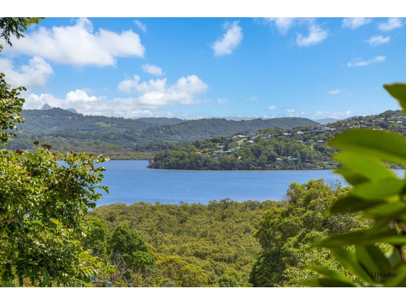 17 Lakeview Parade, Tweed Heads South NSW 2486