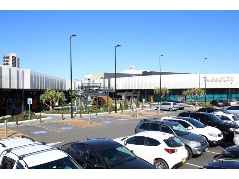 17 Lakeview Parade, Tweed Heads South NSW 2486