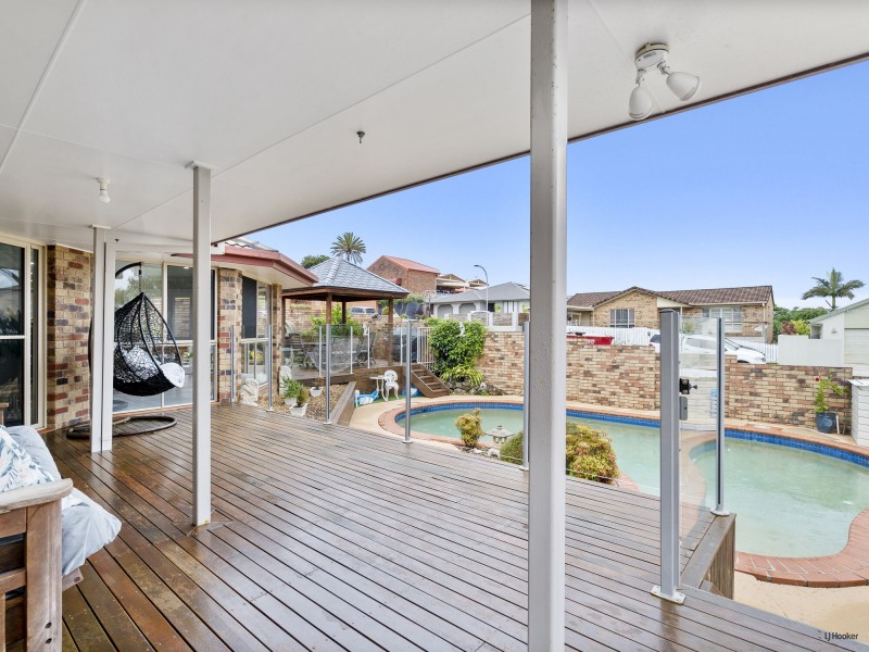 11 Warringa Drive, Bilambil Heights NSW 2486