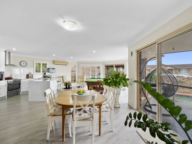 11 Warringa Drive, Bilambil Heights NSW 2486