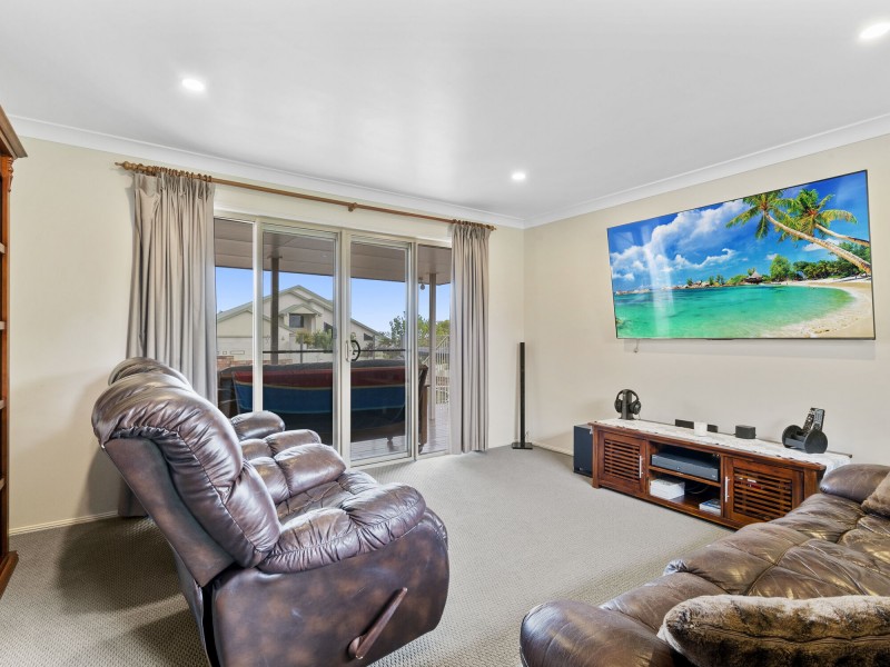 11 Warringa Drive, Bilambil Heights NSW 2486