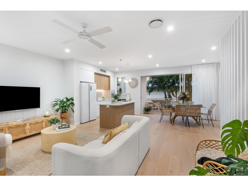 5/135 Golden Four Drive, Bilinga QLD 4225