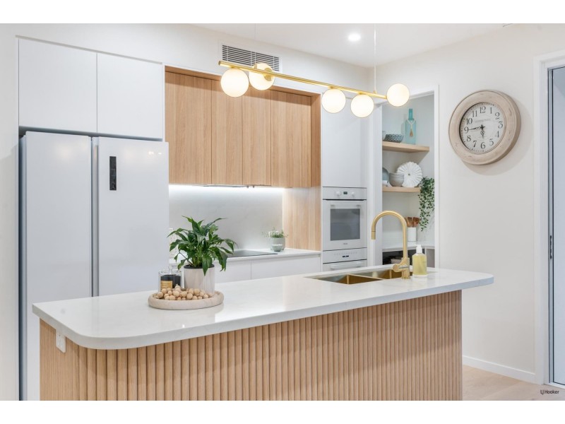 5/135 Golden Four Drive, Bilinga QLD 4225