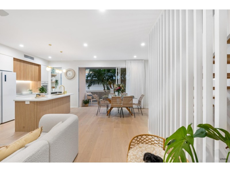 5/135 Golden Four Drive, Bilinga QLD 4225