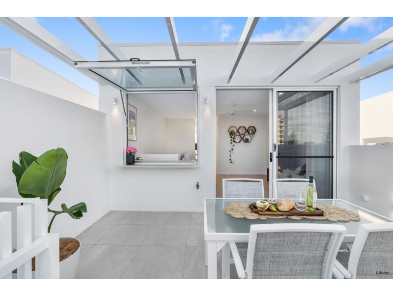 5/135 Golden Four Drive, Bilinga QLD 4225